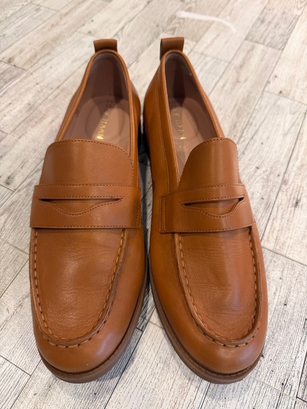 Womens Classic Penny Loafers in Tan